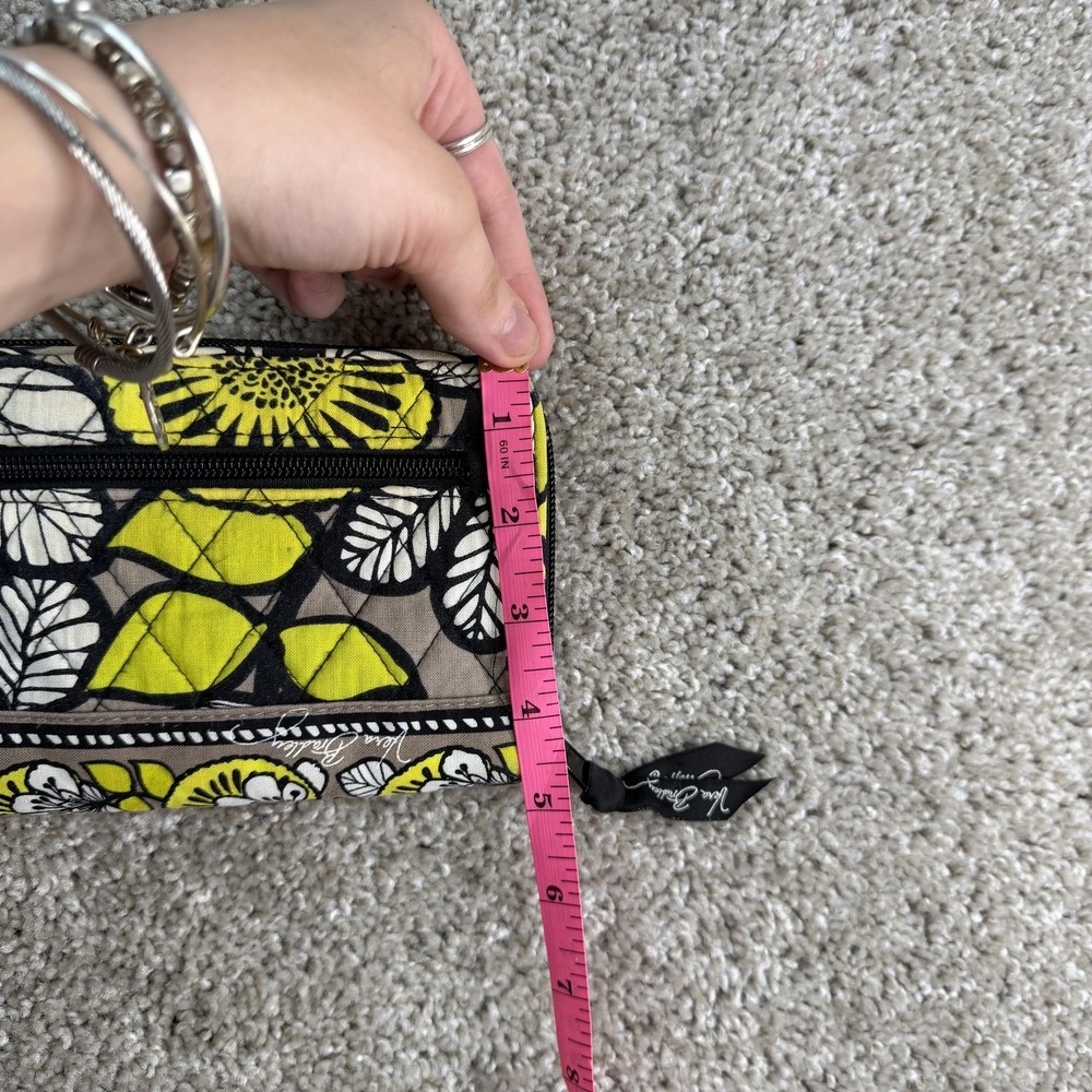 Vera Bradley Wallet Womens One Size Yellow Floral Quilted Cotton Wristlet Zip ID - Picture 6 of 7